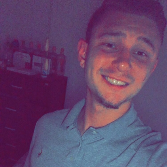 Meet your Posher, B - Picture 1 of 1